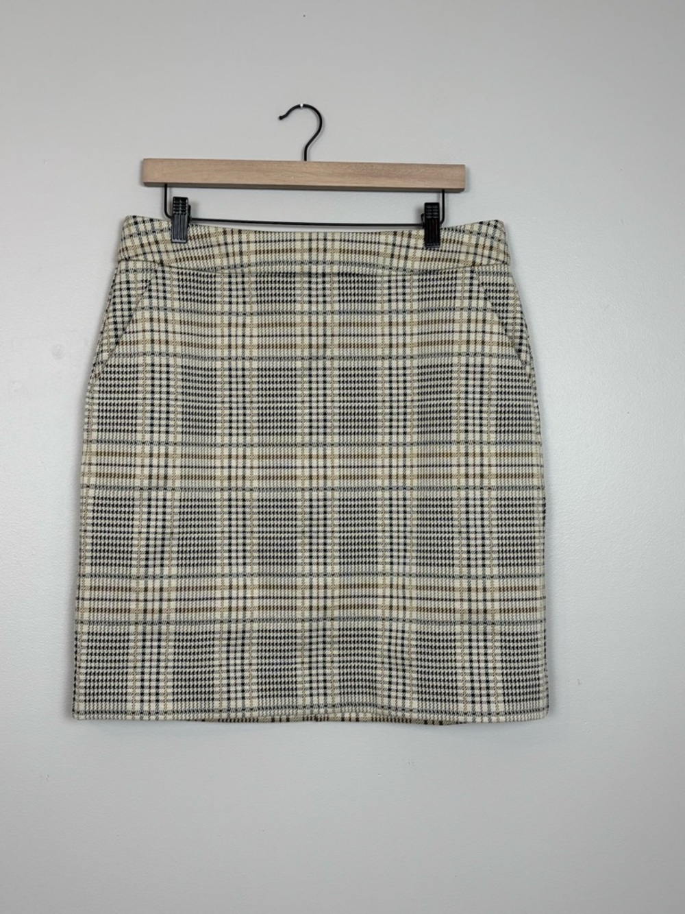 Cabi Travel Skirt Womens 12 Multi Beige Neutral Houndstooth Check Academia